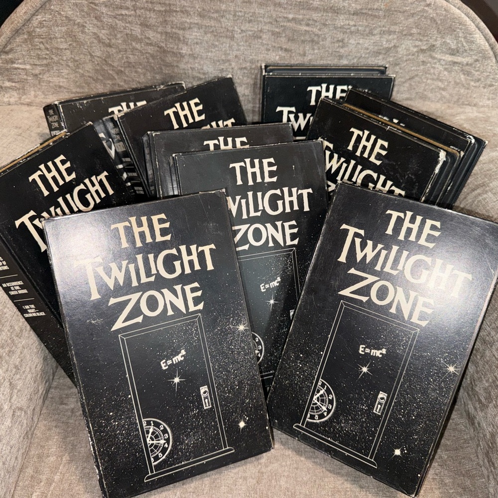 Vtg The Twilight Zone Set of 10 VHS tapes